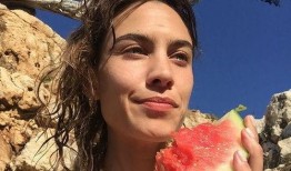 外国娱乐圈每日吃瓜,每日新鲜“瓜”事盘点